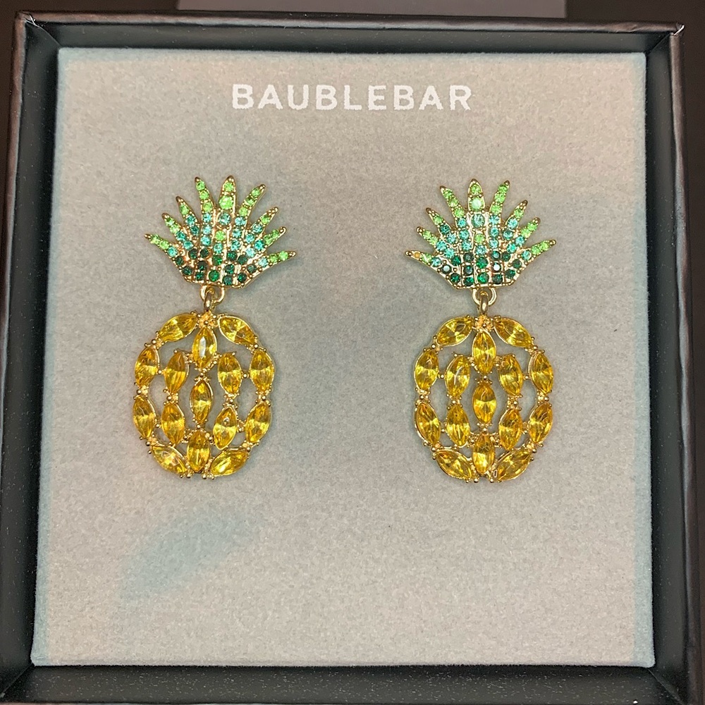 NWT BaubleBar Pineapple Earrings